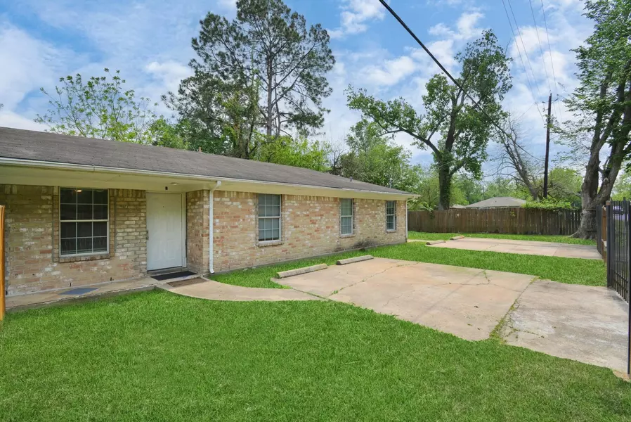 8622 Elbert ST #A and B, Houston, TX 77028