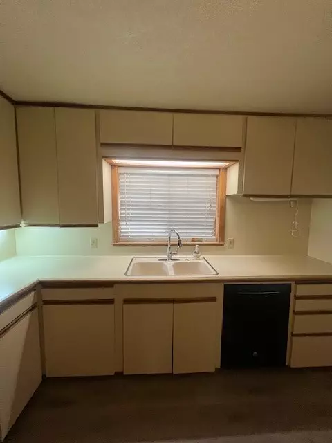 Texas City, TX 77590,405 19th ST N