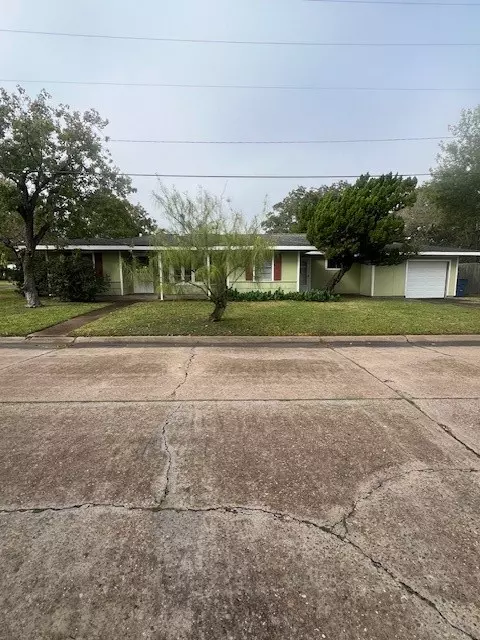 Texas City, TX 77590,405 19th ST N