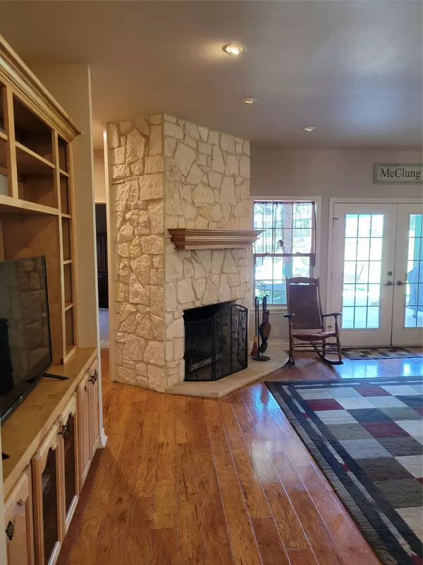 Crockett, TX 75835,1995 CR 1805