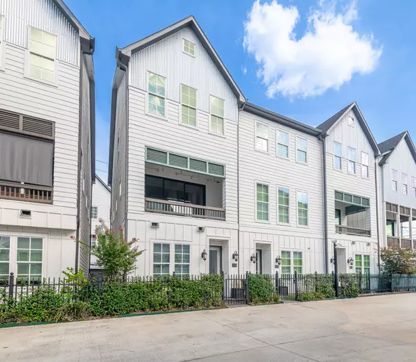 Houston, TX 77008,1208 Timbergrove Park ST