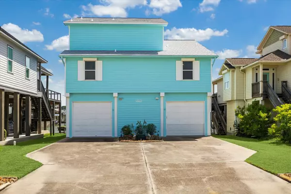 1815 Tiki DR,  Tiki Island,  TX 77554