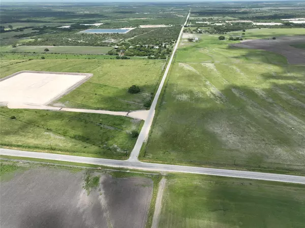 Kenedy, TX 78119,TR 5 CR 253 RD