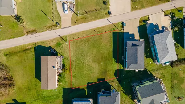 929 Eastview, Crystal Beach, TX 77650