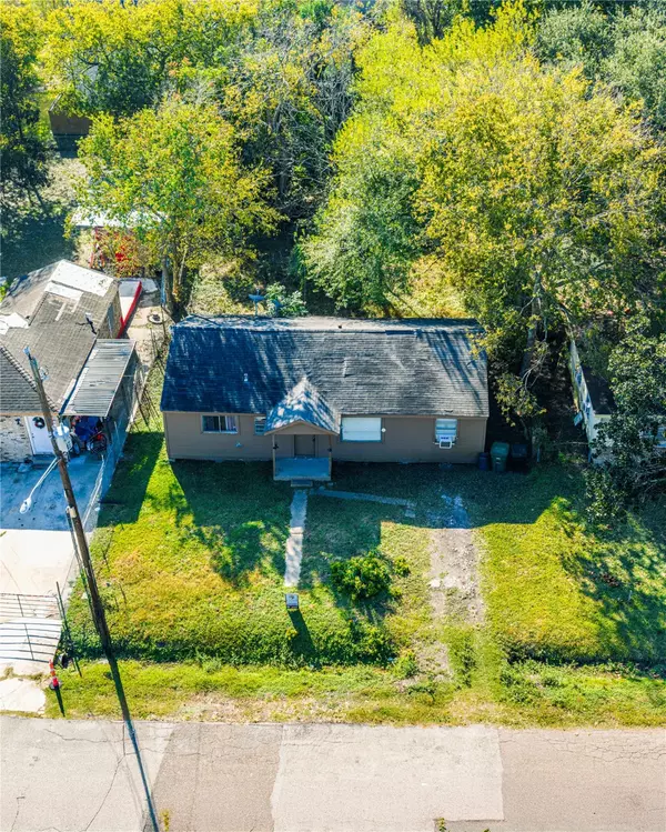 Houston, TX 77033,5326 Wilmington ST