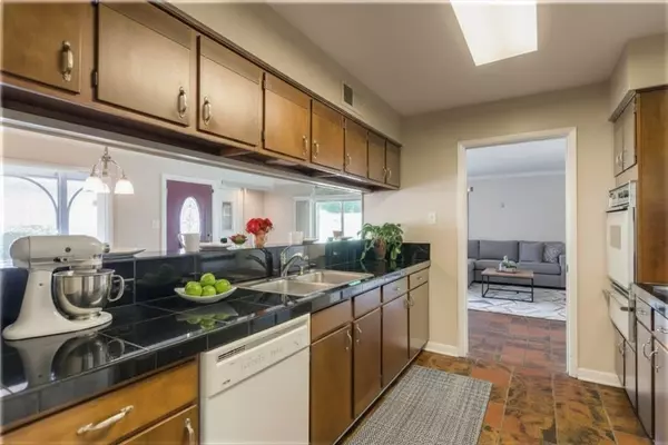 Houston, TX 77069,4 Champions Colony E