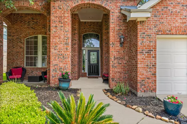 127 S Rocky Point CIR, Spring, TX 77389