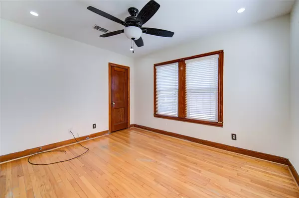 Houston, TX 77009,814 Sue ST