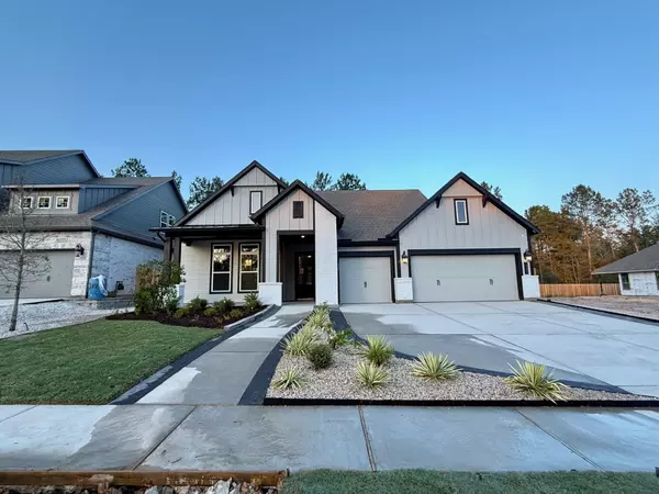 1732 Howler WAY, Montgomery, TX 77316