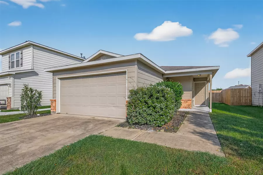 6607 Alum Rock LN, Houston, TX 77048