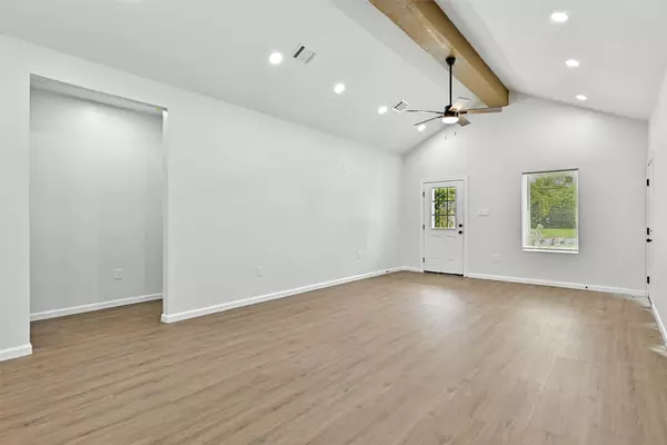 Texas City, TX 77591,6109 Woodrow ST