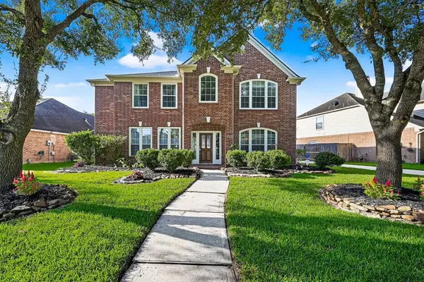 1919 Farmers Creek DR, Richmond, TX 77406