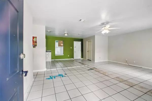 Houston, TX 77055,1911 Thonig RD