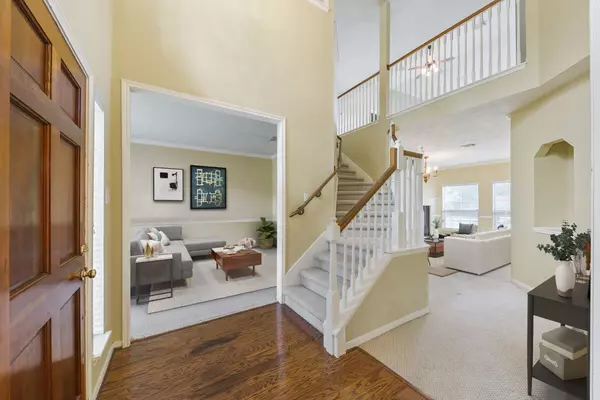 Friendswood, TX 77546,513 W Lake DR