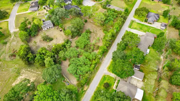 East Bernard, TX 77435,0 Live Oak LN