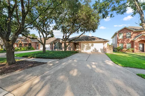 10722 Desert Springs CIR, Houston, TX 77095