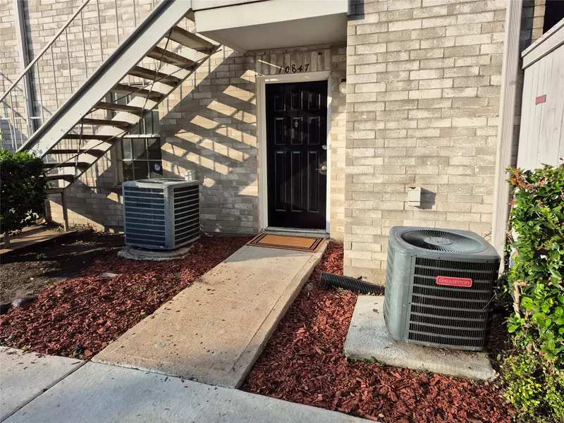 10847 Braes Bend DR, Houston, TX 77071