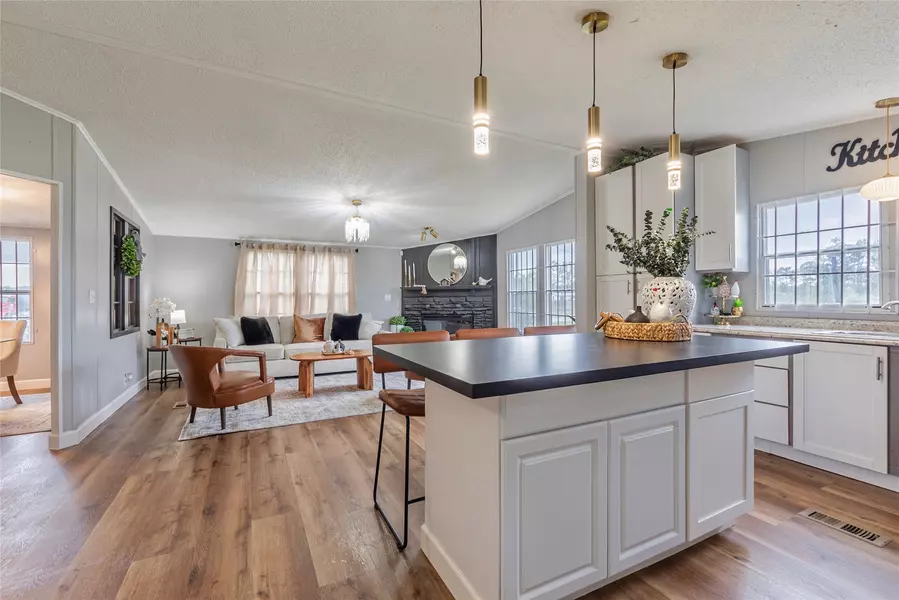 1843 County Road 5030, Cleveland, TX 77327