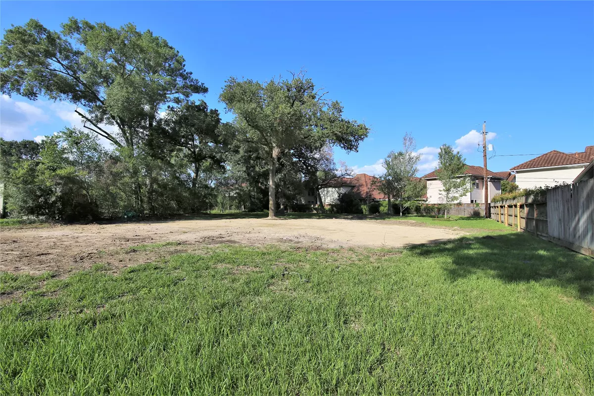 Houston, TX 77055,9718 Tappenbeck