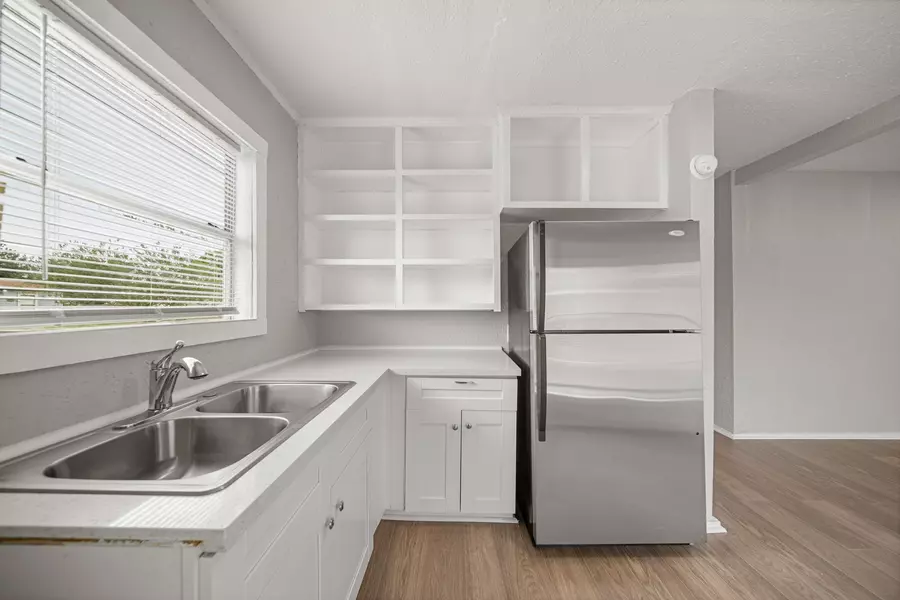 1723 W 5th ST, Freeport, TX 77541