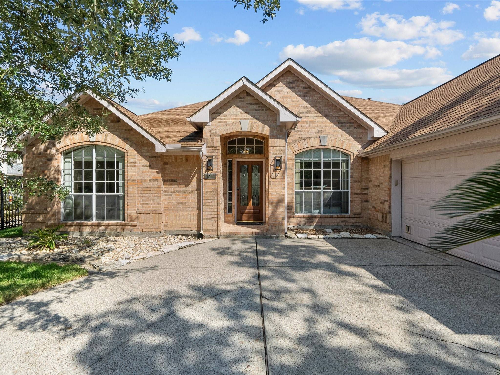 1426 Bay Berry LN,  Seabrook,  TX 77586