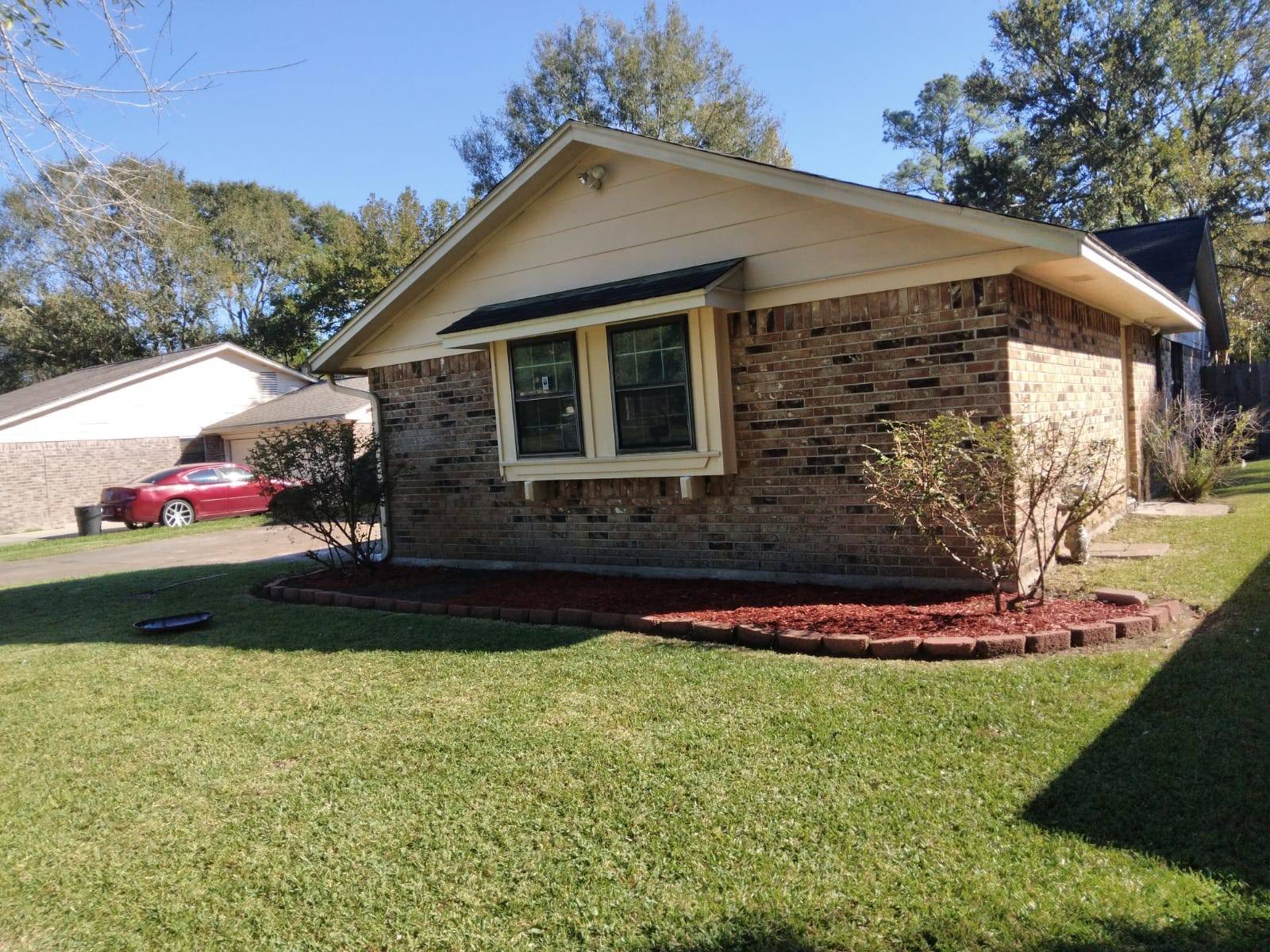 3611 Tompkins DR, Baytown, TX 77521