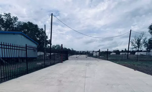 4807 Treaschwig RD, Spring, TX 77373
