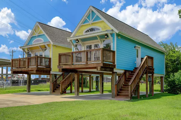 100 Grove RD #C, Kemah, TX 77565