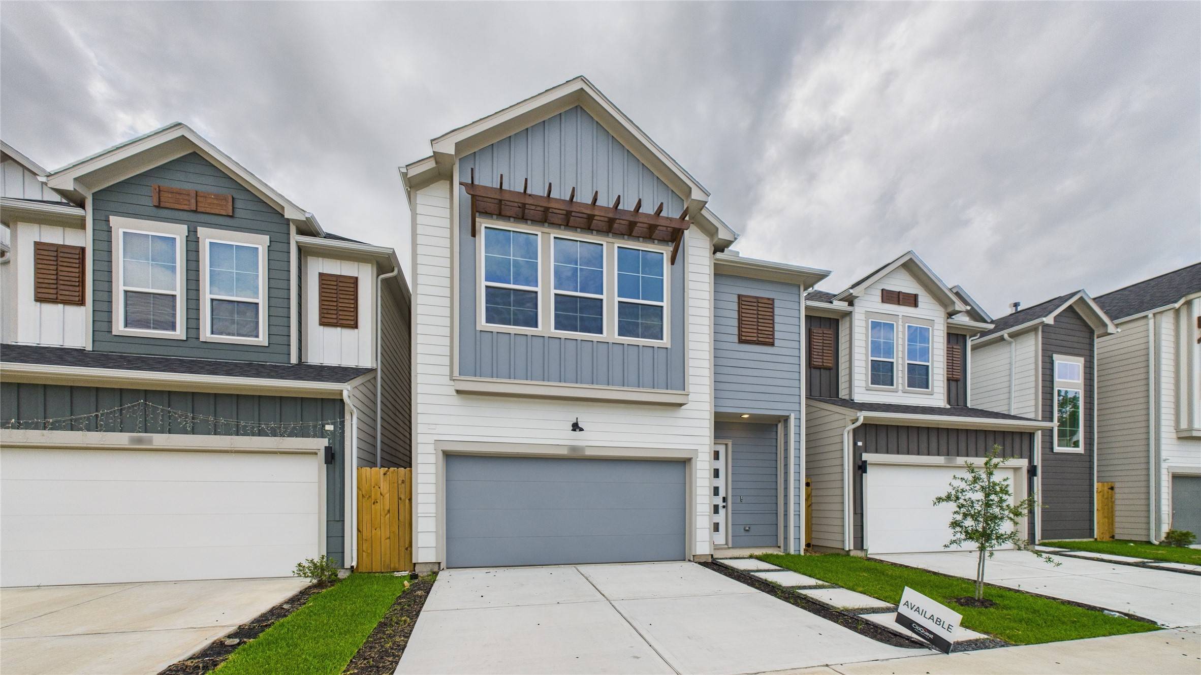 5813 Highland Sky LN, Houston, TX 77091