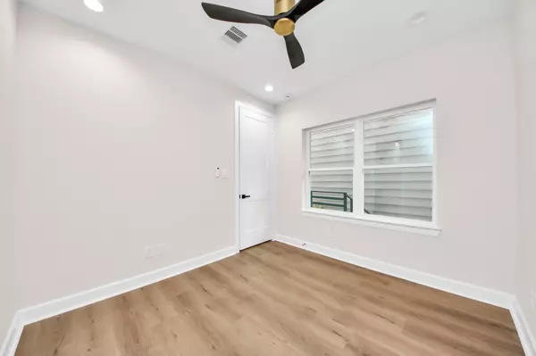 Houston, TX 77009,1603 Sylvester RD