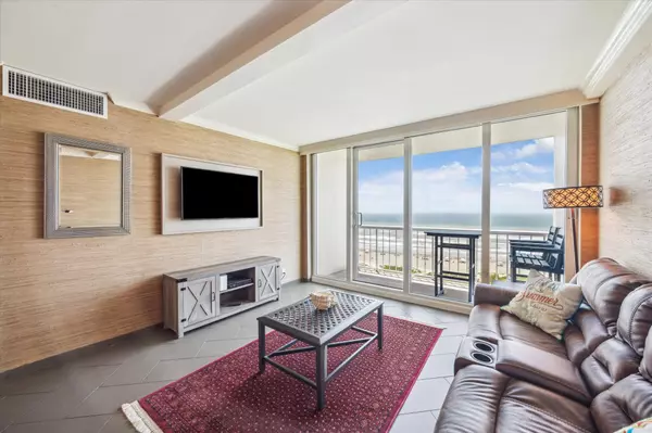 Galveston, TX 77550,1401 E Beach DR #1114