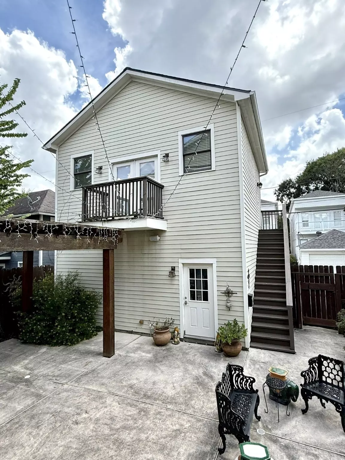 Houston, TX 77008,614 E 10th 1/2 ST