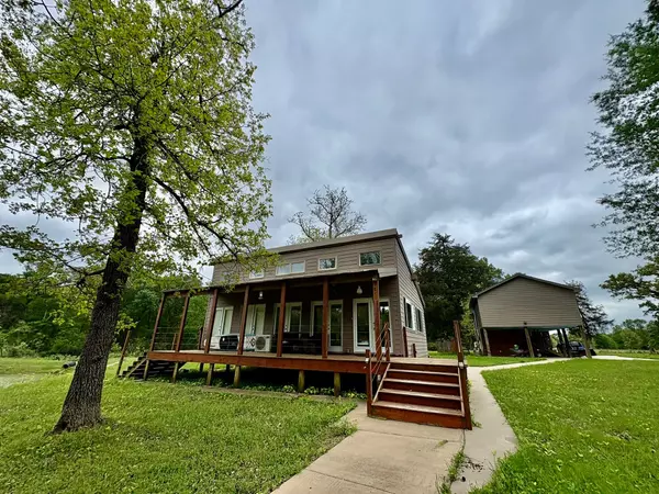 9082 Idaho LN, Midway, TX 75852