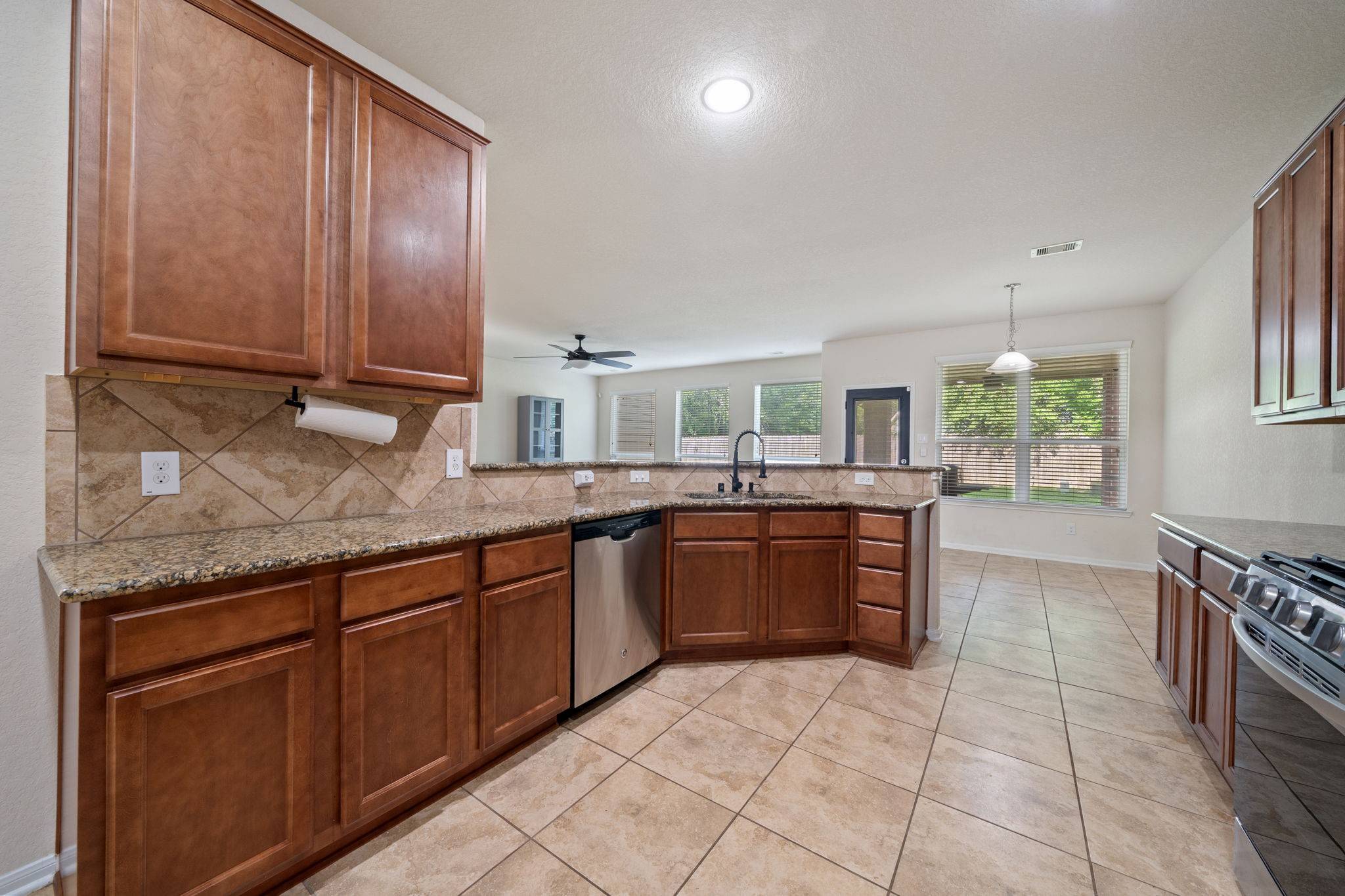 Humble, TX 77338,20738 Quartz Creek LN