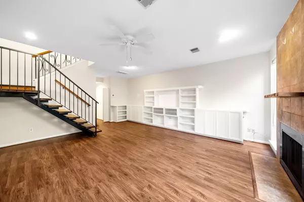 Houston, TX 77006,2100 Commonwealth ST #G