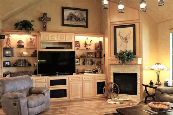 Trinity, TX 75862,109 E D Head ST