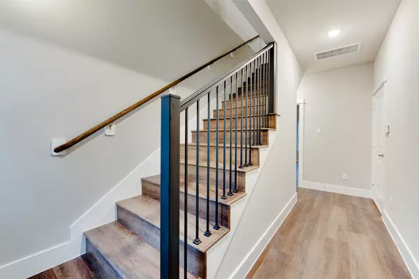 Houston, TX 77018,1424 W 34th 1/2 Street