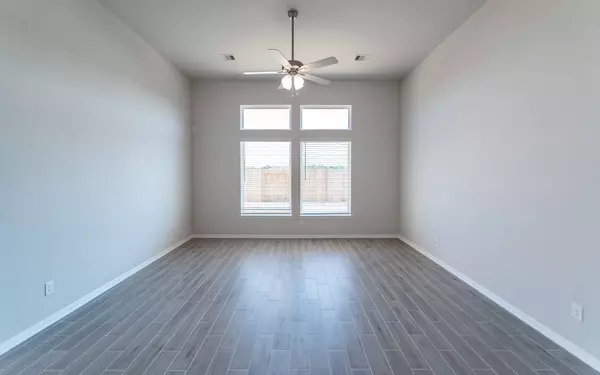 Dayton, TX 77535,645 Canadian TRL