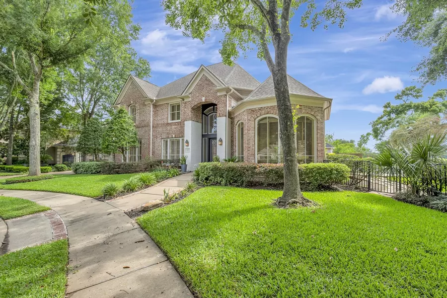 3719 Fall Grove CT, Houston, TX 77059