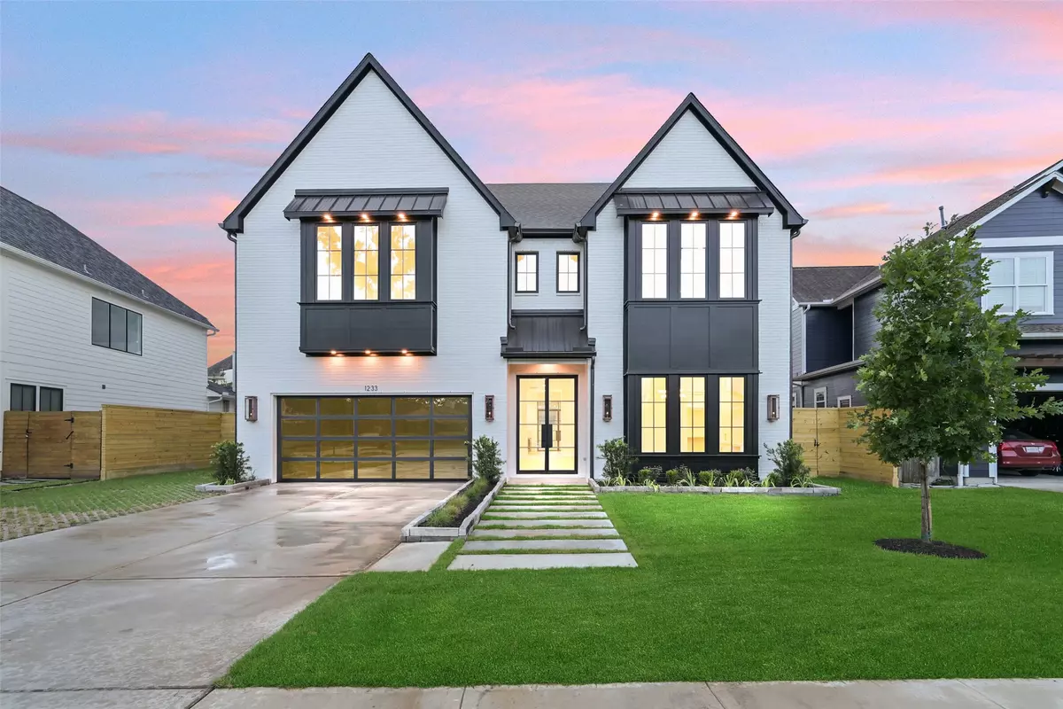 Spring Valley Village, TX 77055,8619 Cedarbrake DR