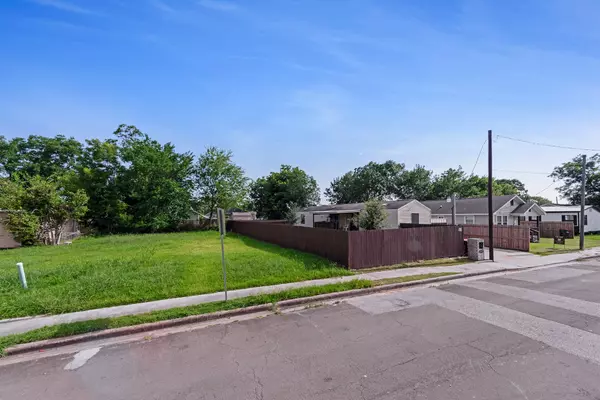 Baytown, TX 77520,1107 Turner ST