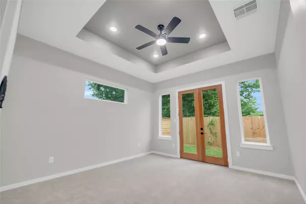 Houston, TX 77051,8110 Brandon ST