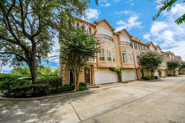 Houston, TX 77025,2930 Brompton Square DR