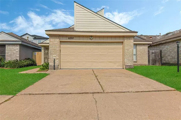 6250 Briar Glade DR,  Houston,  TX 77072