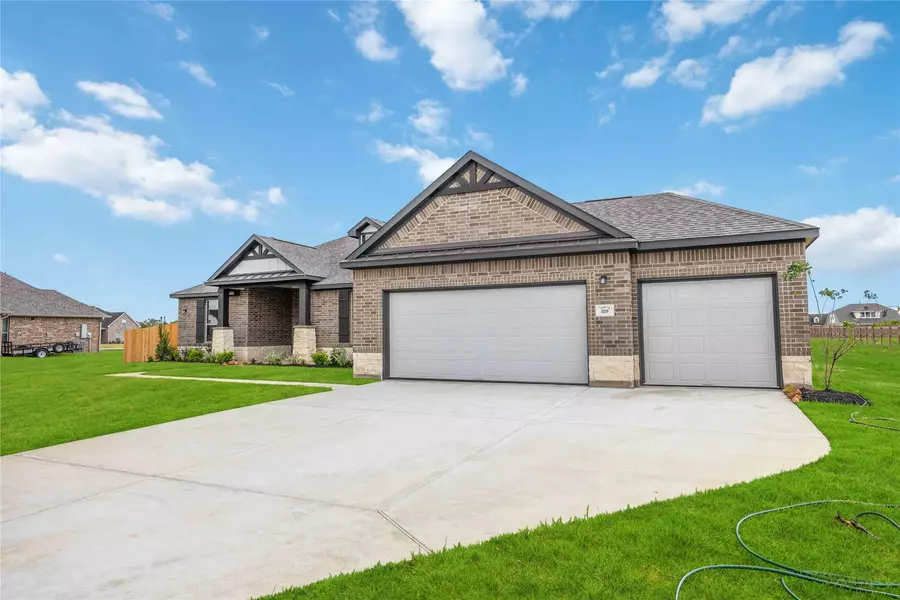 11019 Water Tower DR, Needville, TX 77461