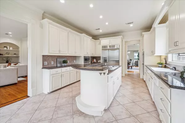 Bellaire, TX 77401,142 Pamellia DR