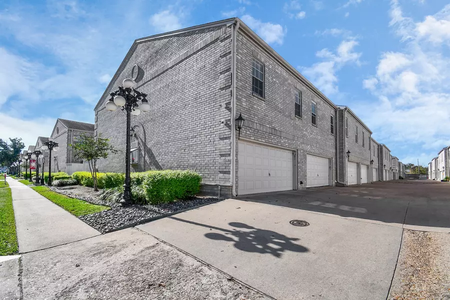 3780 Tanglewilde ST #501, Houston, TX 77063