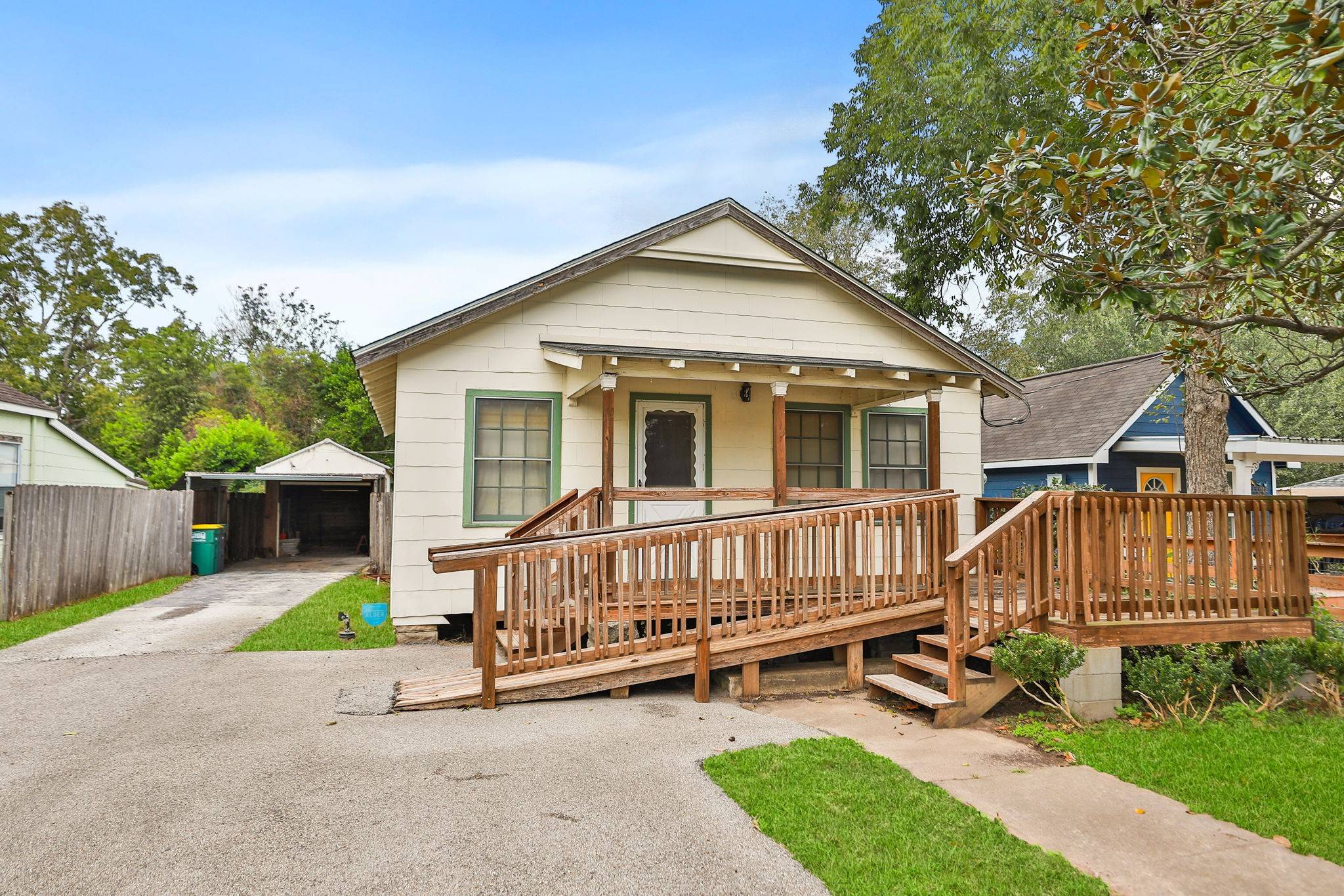 Tomball, TX 77375,304 Foster ST