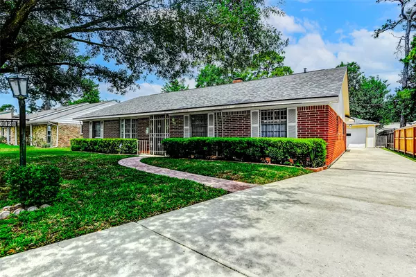 10058 Haddington DR,  Houston,  TX 77080