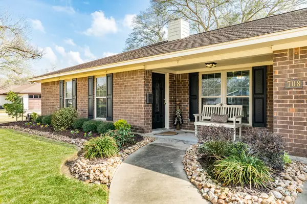 Sweeny, TX 77480,708 Avenue C